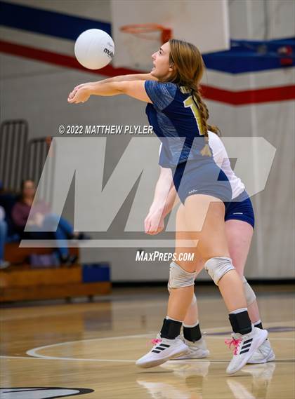 Thumbnail 1 in Lee County vs Terry Sanford (NCHSAA 2A - First Round) photogallery.