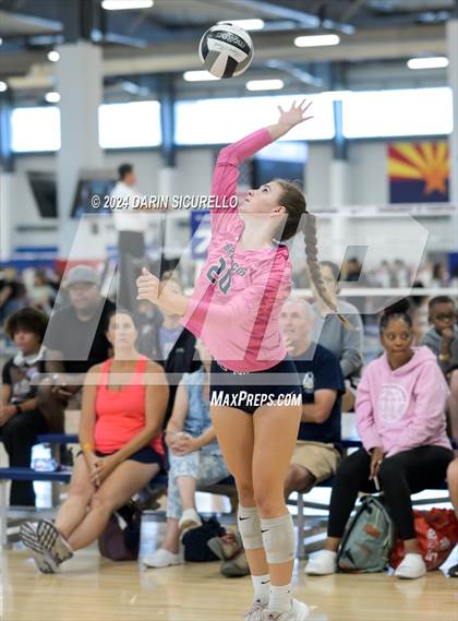 Thumbnail 3 in Vista Murrieta vs Sacred Heart Prep (Nike TOC Southwest) photogallery.