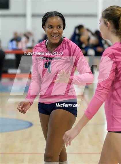 Thumbnail 1 in Vista Murrieta vs Sacred Heart Prep (Nike TOC Southwest) photogallery.