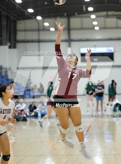 Thumbnail 2 in Vista Murrieta vs Sacred Heart Prep (Nike TOC Southwest) photogallery.