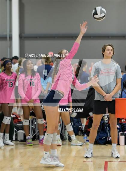 Thumbnail 2 in Vista Murrieta vs Sacred Heart Prep (Nike TOC Southwest) photogallery.