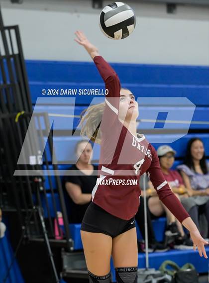Thumbnail 2 in Vista Murrieta vs Sacred Heart Prep (Nike TOC Southwest) photogallery.