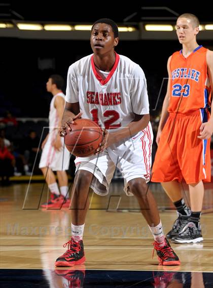 Thumbnail 2 in Redondo Union vs. Westlake (CIF SS D2A Final) photogallery.