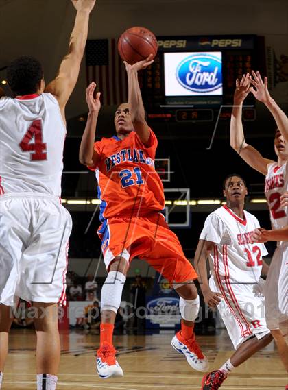 Thumbnail 1 in Redondo Union vs. Westlake (CIF SS D2A Final) photogallery.