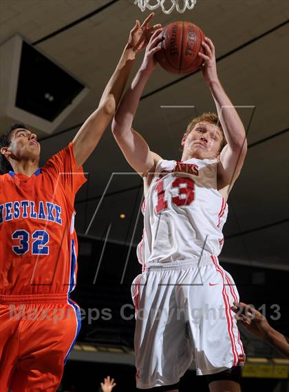 Thumbnail 1 in Redondo Union vs. Westlake (CIF SS D2A Final) photogallery.