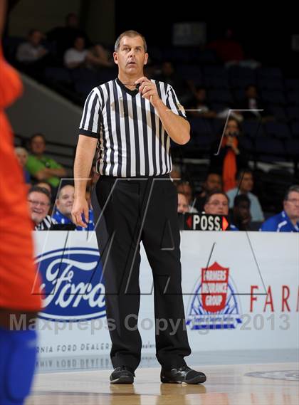 Thumbnail 1 in Redondo Union vs. Westlake (CIF SS D2A Final) photogallery.