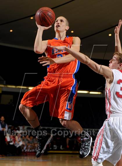 Thumbnail 2 in Redondo Union vs. Westlake (CIF SS D2A Final) photogallery.