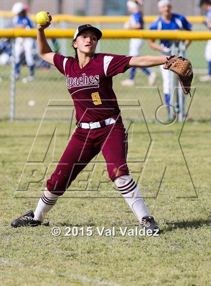 Thumbnail 2 in Cholla vs Nogales (Tucson Badger Invitational) photogallery.