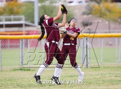 Thumbnail 2 in Cholla vs Nogales (Tucson Badger Invitational) photogallery.