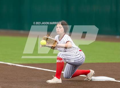 Thumbnail 2 in Petrolia @ Muenster (UIL Softball 2A Region 2 Quarterfinal) photogallery.