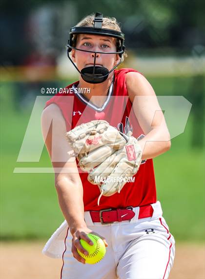 Thumbnail 3 in North Scott vs Waukee (Rick Doran Classic) photogallery.
