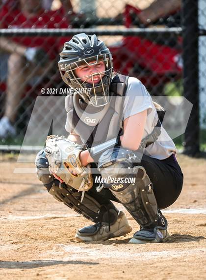 Thumbnail 3 in North Scott vs Waukee (Rick Doran Classic) photogallery.