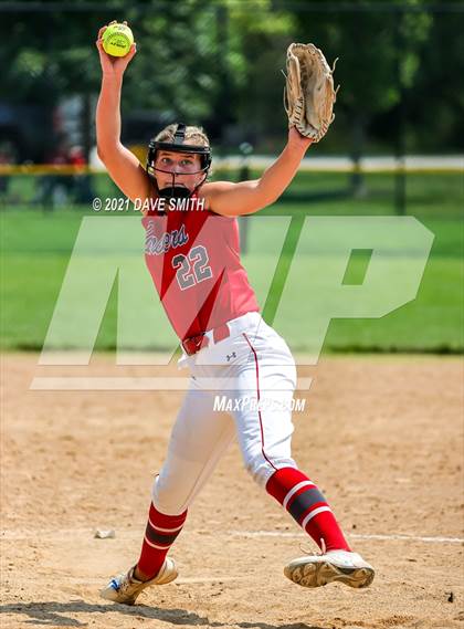 Thumbnail 3 in North Scott vs Waukee (Rick Doran Classic) photogallery.