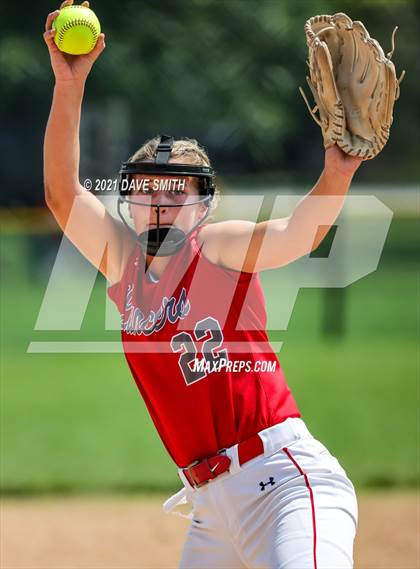 Thumbnail 1 in North Scott vs Waukee (Rick Doran Classic) photogallery.