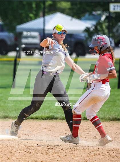 Thumbnail 1 in North Scott vs Waukee (Rick Doran Classic) photogallery.