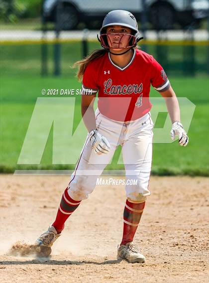 Thumbnail 2 in North Scott vs Waukee (Rick Doran Classic) photogallery.