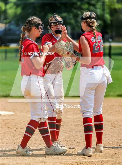 Thumbnail 2 in North Scott vs Waukee (Rick Doran Classic) photogallery.