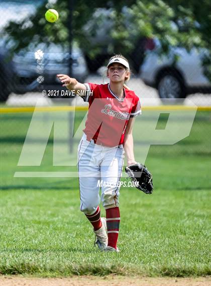 Thumbnail 3 in North Scott vs Waukee (Rick Doran Classic) photogallery.