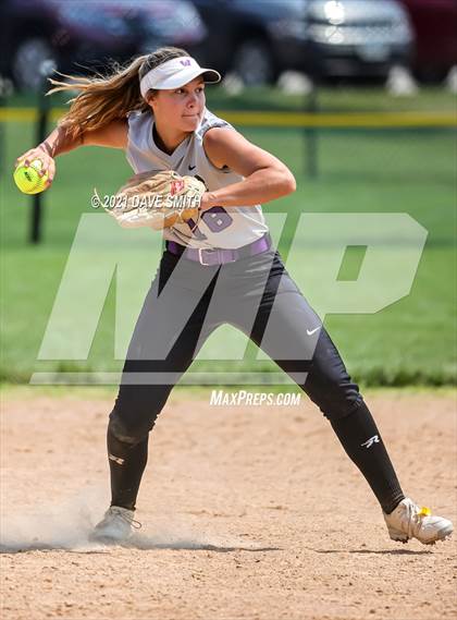 Thumbnail 2 in North Scott vs Waukee (Rick Doran Classic) photogallery.