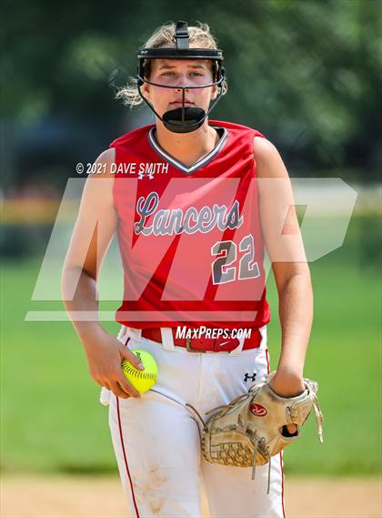Thumbnail 3 in North Scott vs Waukee (Rick Doran Classic) photogallery.