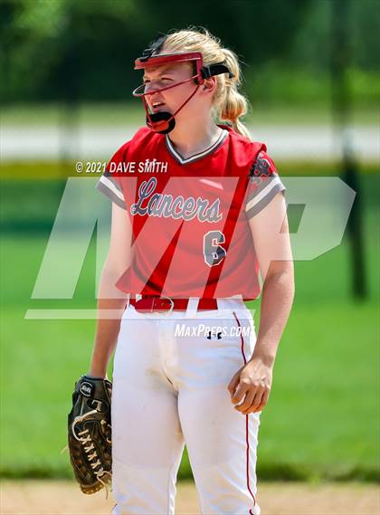 Thumbnail 2 in North Scott vs Waukee (Rick Doran Classic) photogallery.
