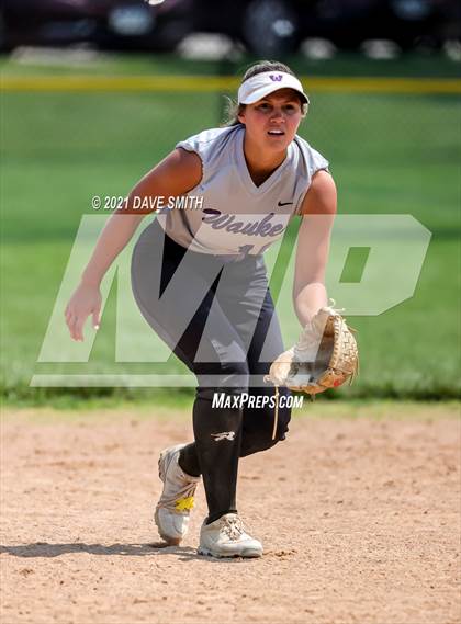 Thumbnail 2 in North Scott vs Waukee (Rick Doran Classic) photogallery.
