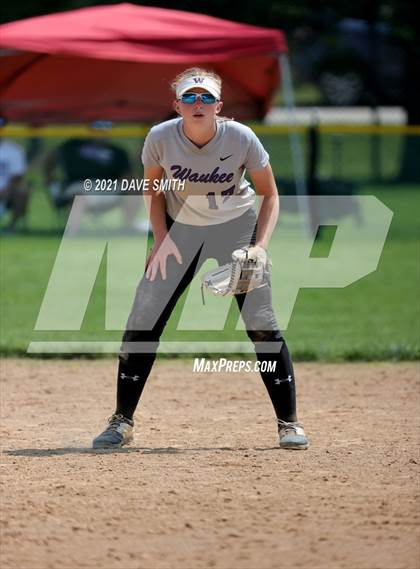 Thumbnail 1 in North Scott vs Waukee (Rick Doran Classic) photogallery.