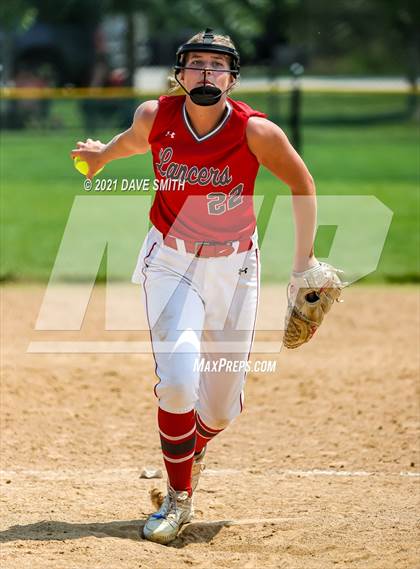 Thumbnail 2 in North Scott vs Waukee (Rick Doran Classic) photogallery.