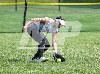 Thumbnail 1 in North Scott vs Waukee (Rick Doran Classic) photogallery.