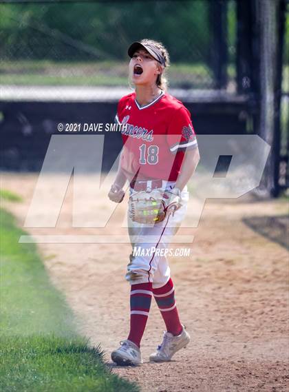 Thumbnail 2 in North Scott vs Waukee (Rick Doran Classic) photogallery.