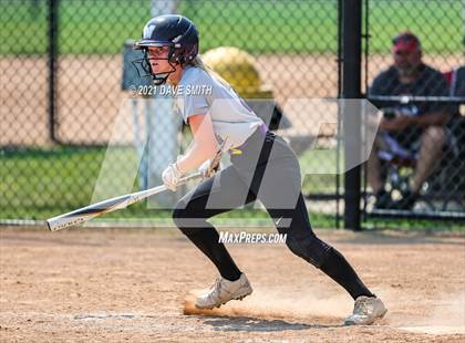 Thumbnail 3 in North Scott vs Waukee (Rick Doran Classic) photogallery.