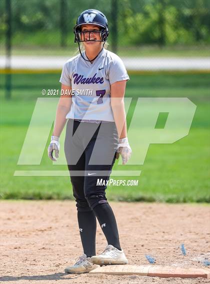 Thumbnail 2 in North Scott vs Waukee (Rick Doran Classic) photogallery.