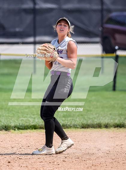 Thumbnail 1 in North Scott vs Waukee (Rick Doran Classic) photogallery.