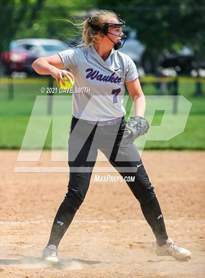 Thumbnail 2 in North Scott vs Waukee (Rick Doran Classic) photogallery.