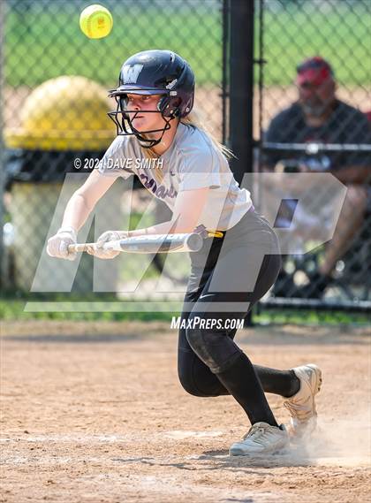 Thumbnail 2 in North Scott vs Waukee (Rick Doran Classic) photogallery.