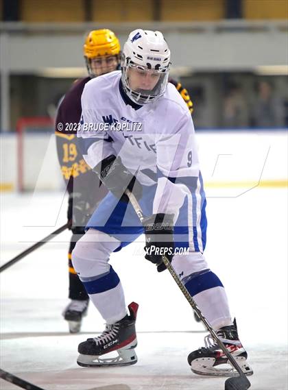 Thumbnail 1 in Westfield vs. Summit (McInnis Cup) photogallery.