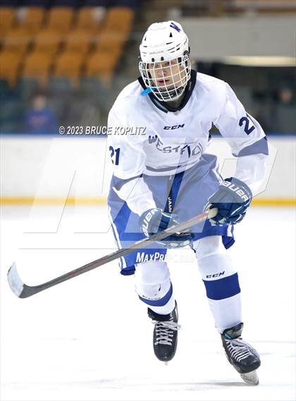 Thumbnail 1 in Westfield vs. Summit (McInnis Cup) photogallery.