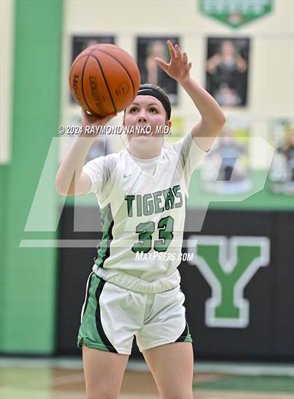 Thumbnail 3 in Pendleton Heights @ Yorktown    photogallery.