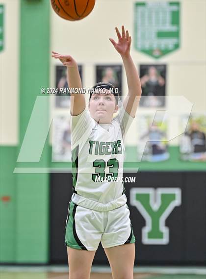 Thumbnail 1 in Pendleton Heights @ Yorktown    photogallery.