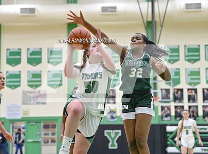 Thumbnail 3 in Pendleton Heights @ Yorktown    photogallery.