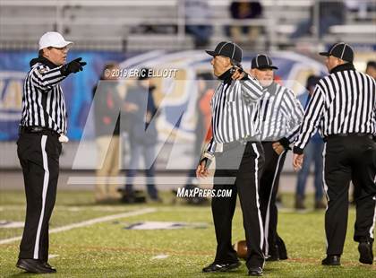 Thumbnail 1 in Thomas Jefferson vs. Dallas (PIAA 4A Championship) photogallery.