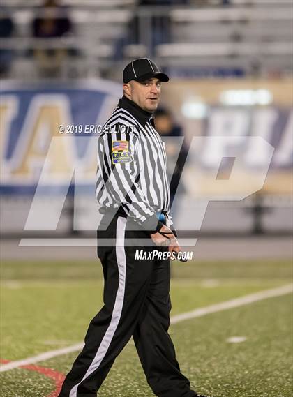 Thumbnail 3 in Thomas Jefferson vs. Dallas (PIAA 4A Championship) photogallery.