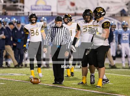 Thumbnail 3 in Thomas Jefferson vs. Dallas (PIAA 4A Championship) photogallery.