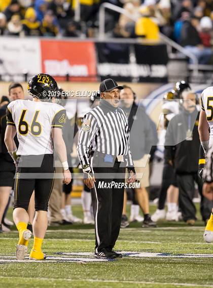 Thumbnail 1 in Thomas Jefferson vs. Dallas (PIAA 4A Championship) photogallery.