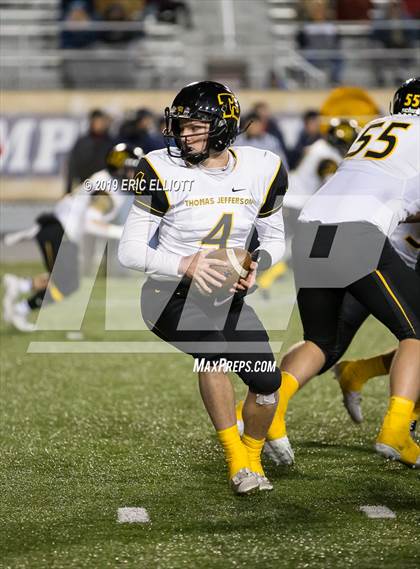 Thumbnail 1 in Thomas Jefferson vs. Dallas (PIAA 4A Championship) photogallery.