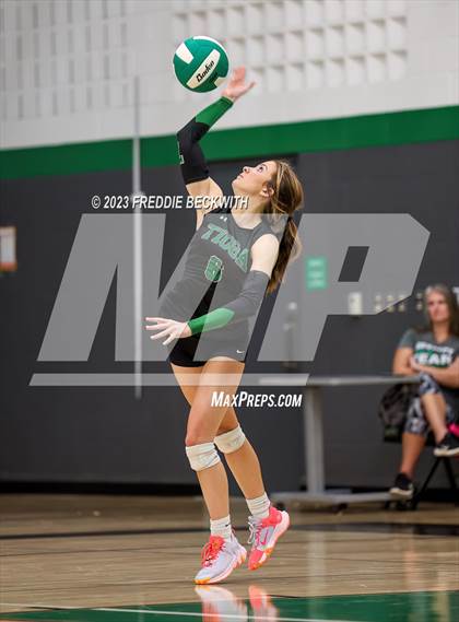 Thumbnail 1 in Wolfe City @ Tioga photogallery.