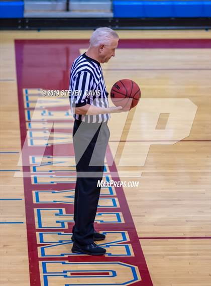 Thumbnail 3 in Red Mountain vs Sunnyslope  (Visit Mesa Basketball Challenge) photogallery.