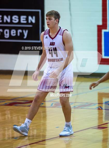 Thumbnail 3 in Red Mountain vs Sunnyslope  (Visit Mesa Basketball Challenge) photogallery.