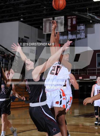 Thumbnail 3 in Benton v Cape Central (Rangerette Christmas Classic) photogallery.