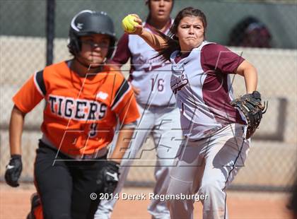 Thumbnail 1 in Erie vs. Sequoyah (Festival of Champions) photogallery.